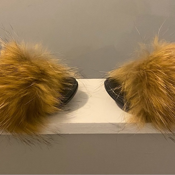 Furry slides - Picture 2 of 5